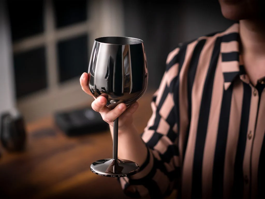 DRIKKEGLASS SETT - VINGLASS AV RUSTFRITT STÅL - Image 5